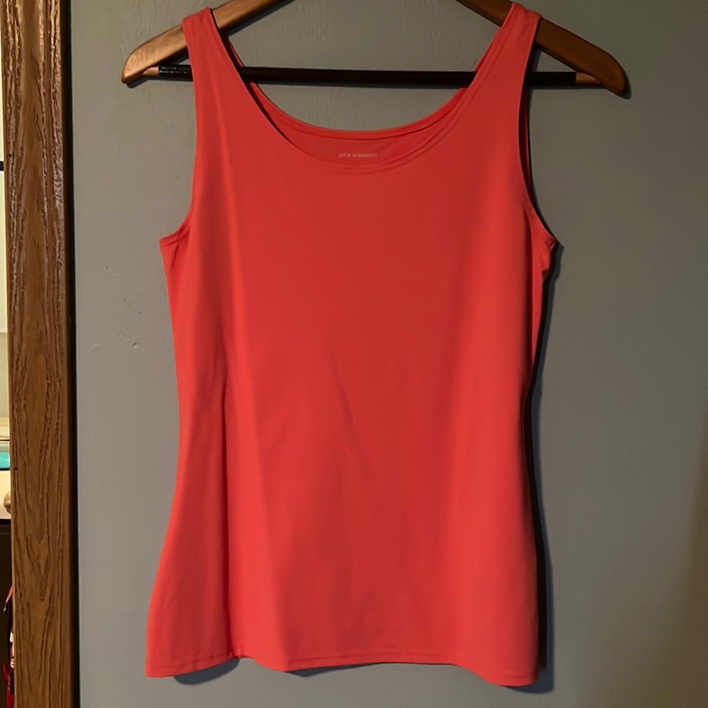 Van Heusen salmon colored sleeveless blouse